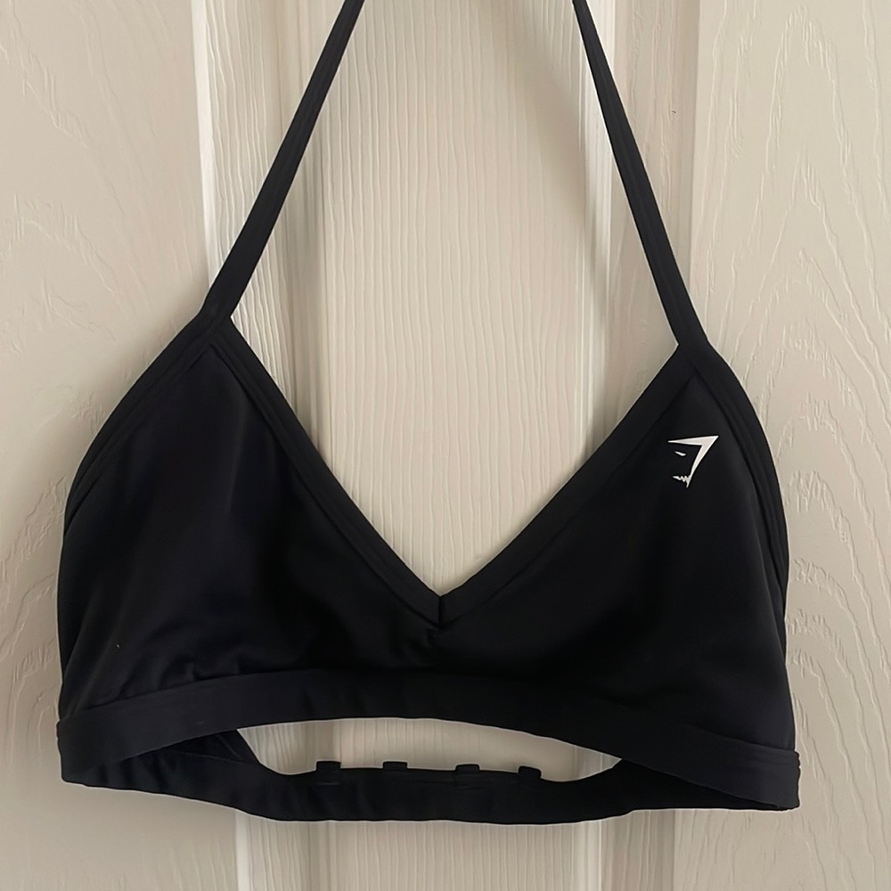 GYMSHARK triangle halter sports bra